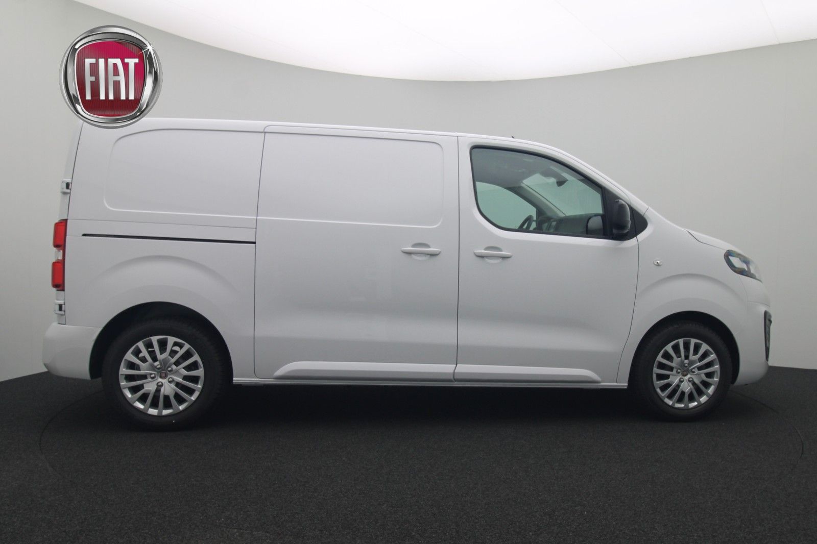 Fahrzeugabbildung Fiat Scudo Serie 1 Kastenwagen L2 1.5 MT6 AHK