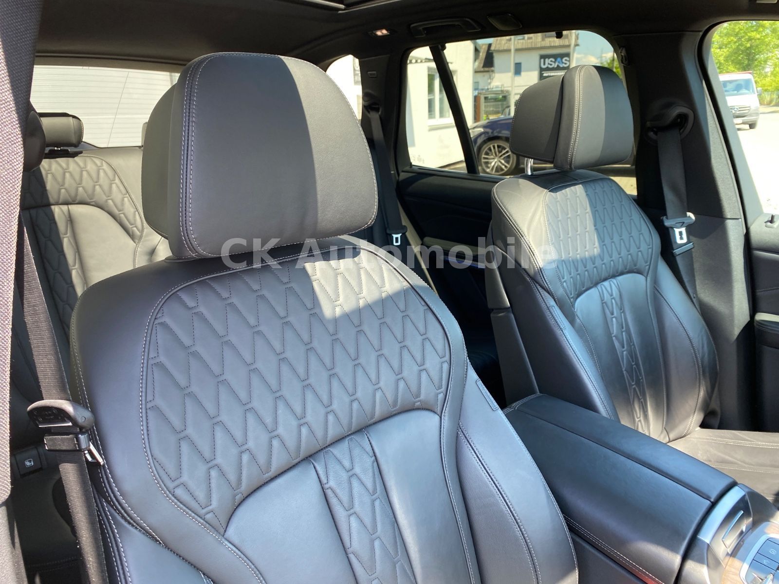 Fahrzeugabbildung BMW X5 xDrive 45e Individual/HeadUp/360°Kam/LED/AHK