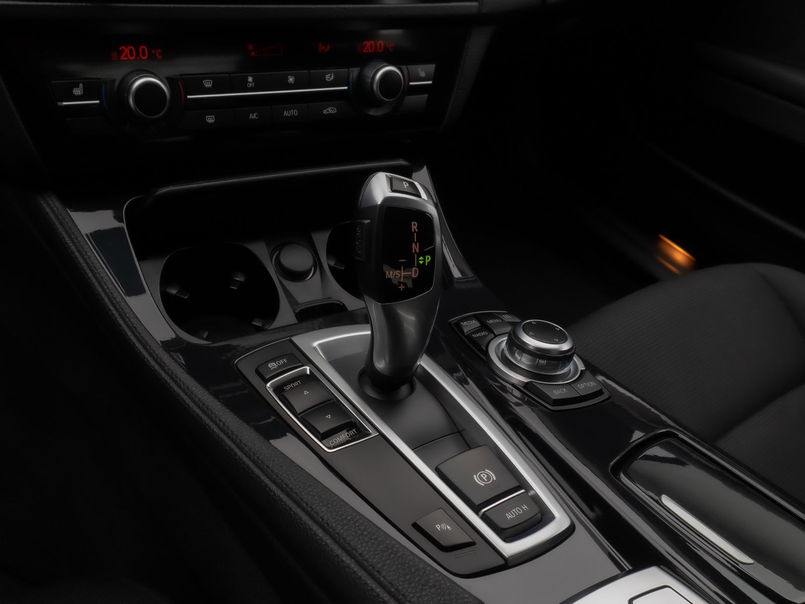 Fahrzeugabbildung BMW 520d Navi Sitzhzg Bi-Xenon PDC Tempomat