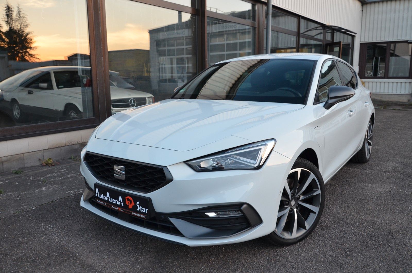 Seat Leon 1.4 e-HYBR,Au,Klima,Navi,PDC+Kamr,Distronic