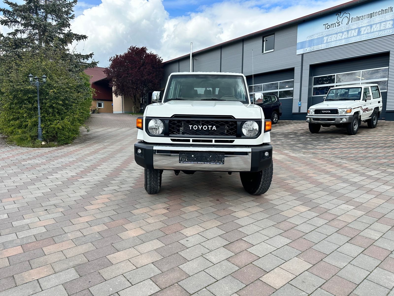Toyota Land Cruiser GRJ 76 LX 2025 Facelift imagem 2