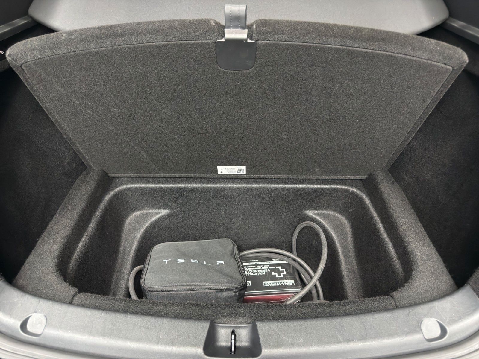 Tesla Model Y Long Range AWD foto 21