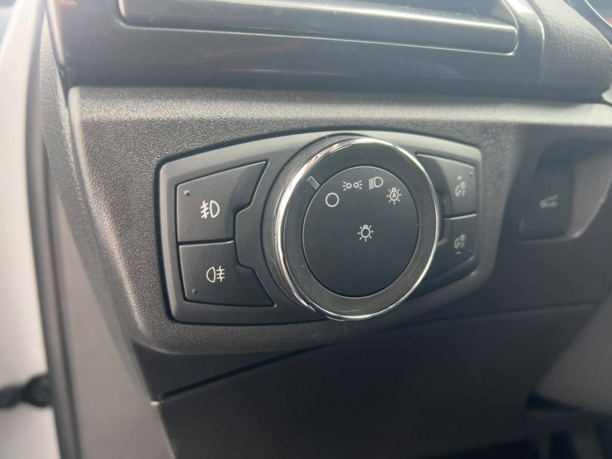 Ford Mondeo - Bild 16