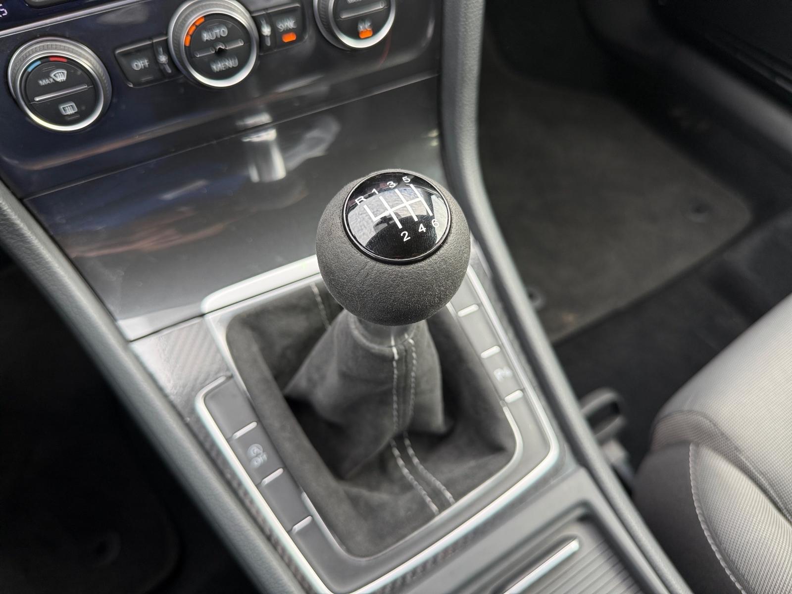 Volkswagen Golf VII 1.4 Xenon Alcantara Sitzheizung PDC