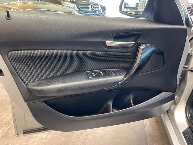BMW 118  1 Lim. 5-trg. 118 i *NAVI*PDC*SZHZ*TEMPOMAT