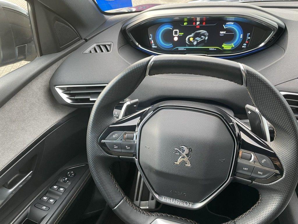 Peugeot 3008 GT Hybrid4 300 e-EAT8