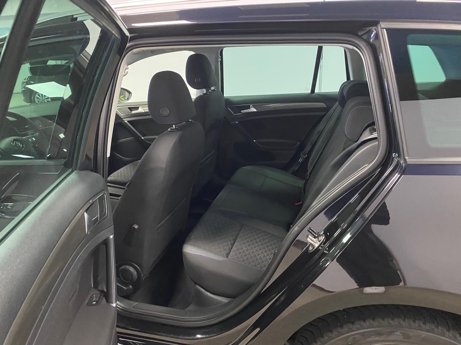 Fahrzeugabbildung Volkswagen Golf Variant VII 1.0 TSI Join+APP+ALLWETTER+NAVI