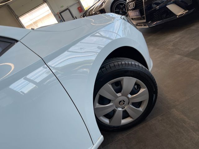 Skoda Fabia Ambition *TEMPOMAT*KLIMA*SZHZ*