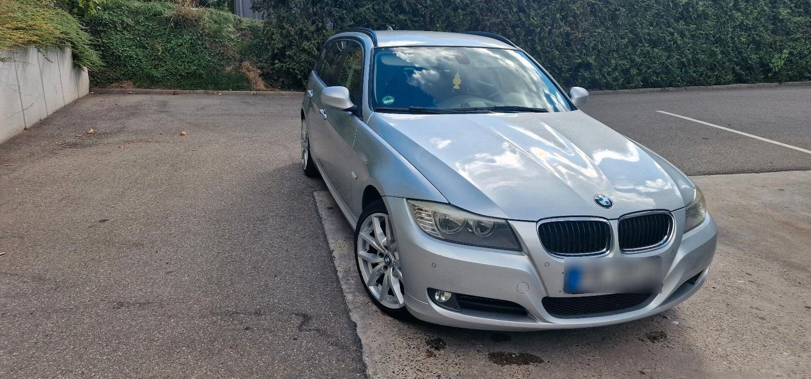 BMW 320 2010 — photo 5