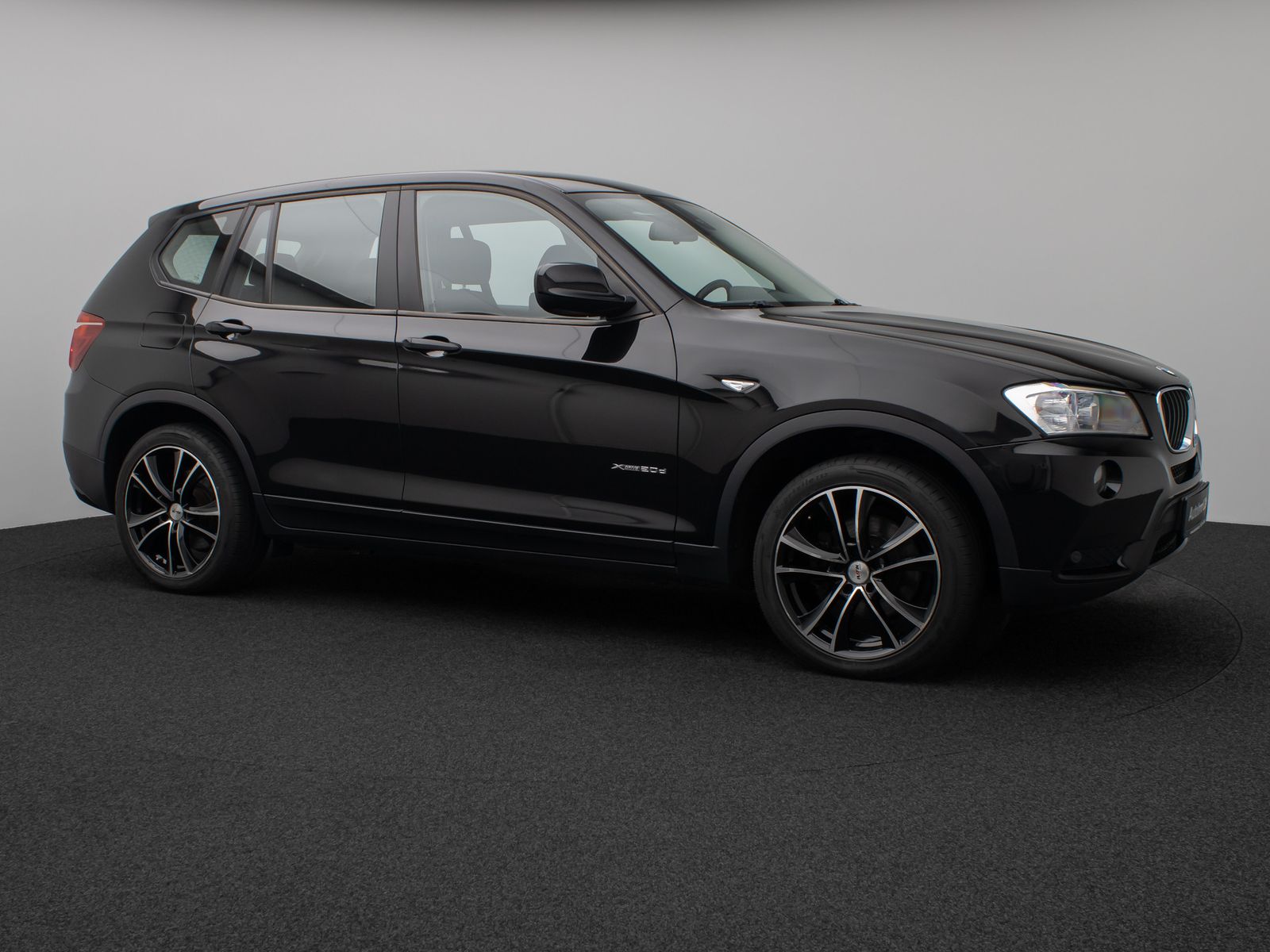 Fahrzeugabbildung BMW X3 xD20d Navi Sitzhzg PDC Tempomat 8Fach
