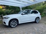BMW X5 xDrive30d pano keyl sthzg LED AHK  - BMW X5 in Rostock