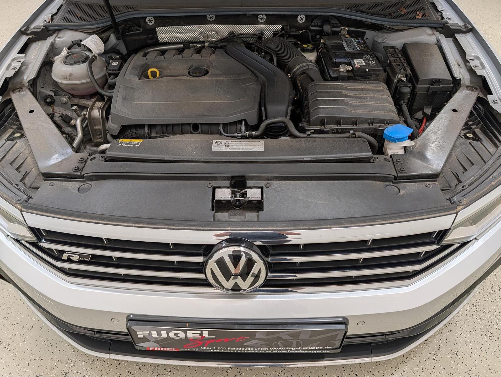 Volkswagen Passat 1.5 TSI DSG R-line ACC LED Pano L, миниатюра 30