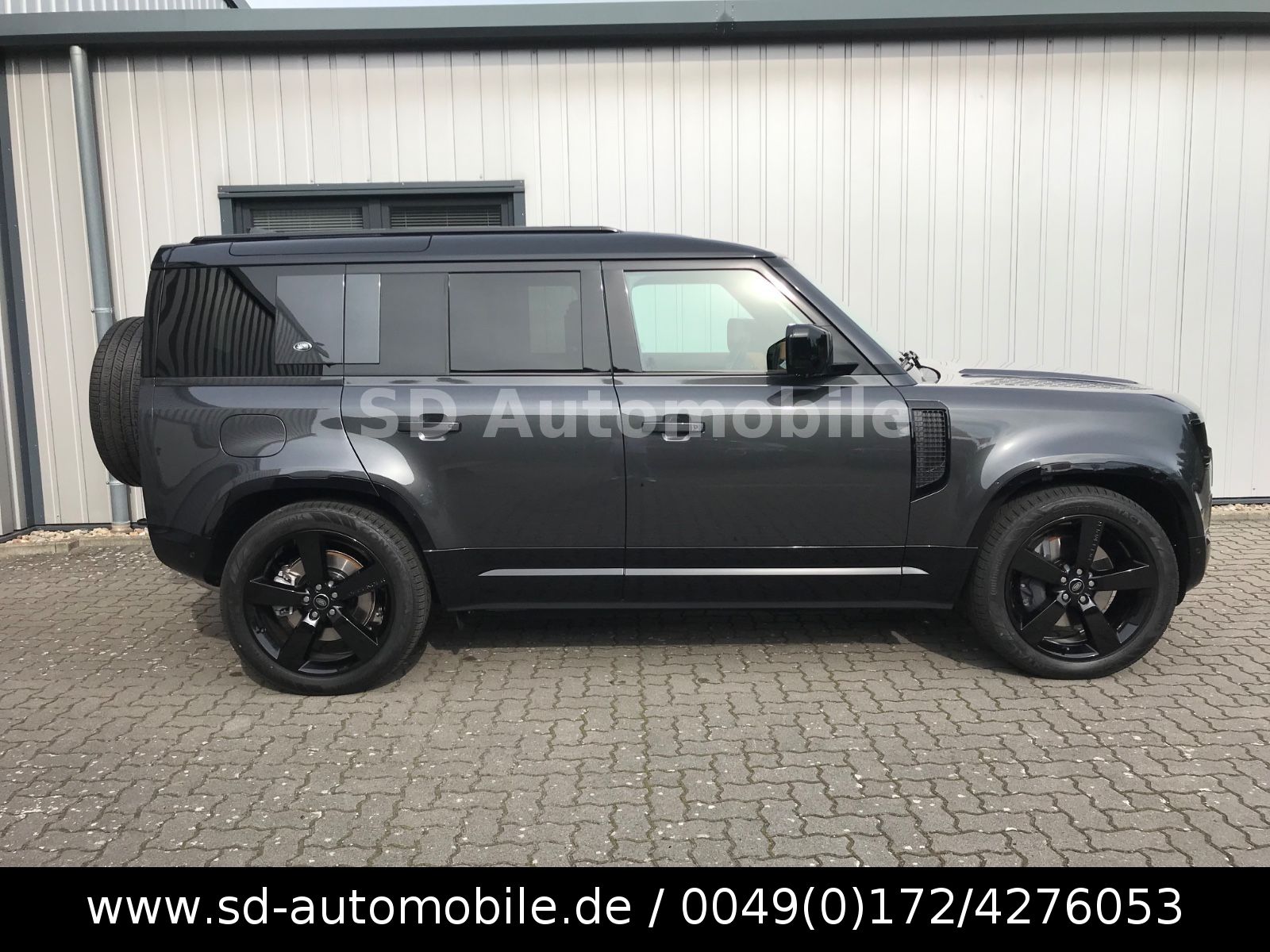 Land Rover Defender 110 X-Dynamic HSE 7-SITZER BLACK-DESIGN foto 3