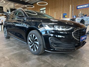MYAUTOCENTER – Gebraucht- und Jahreswagen mit Werkstattservice in Pfaffenhofen Ford Focus *KEYLESS*ACC*NAV*1-HAND*2-ZONEN*