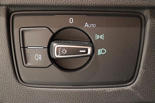 Arteon R-Line 2.0 TDI 190PS 4M STANDHZ PANO LED
