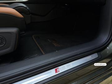 صورة مصغرة 16 لـ 2025 AUDI RS6