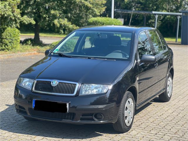 Skoda Fabia 1.2 12V Ambiente Klimaanlage TÜV.09.2026