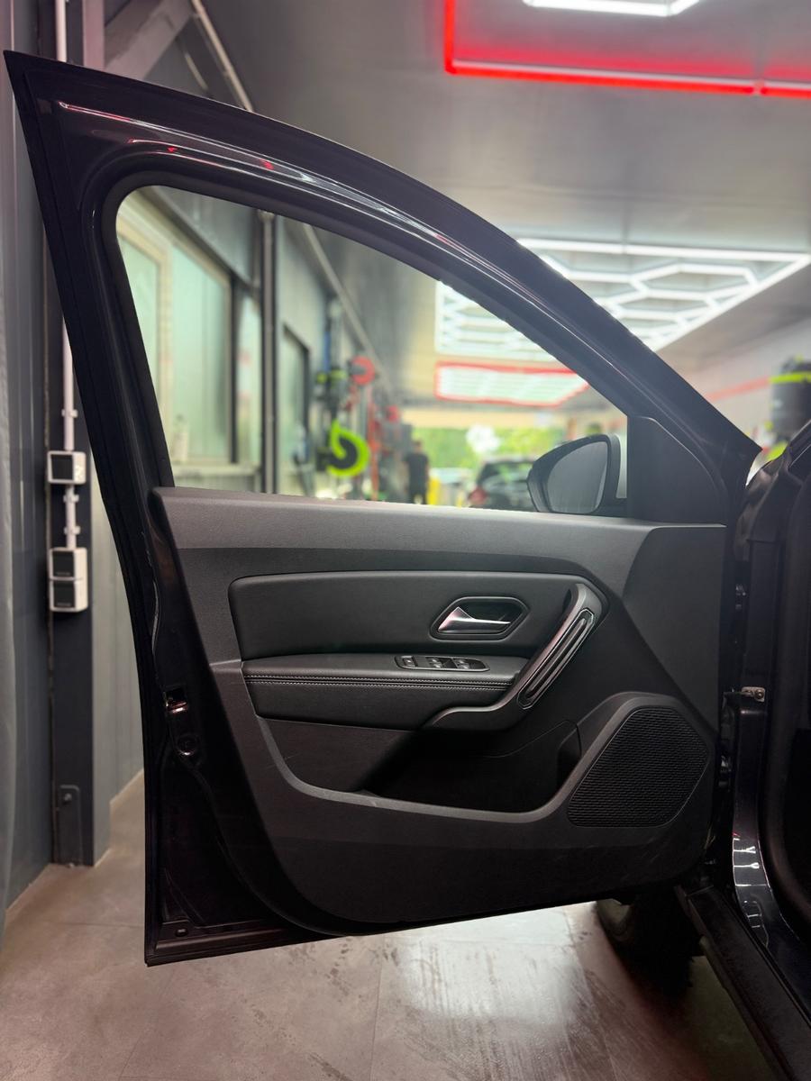 Dacia Duster II Prestige *LEDER* *HU/AU NEU*