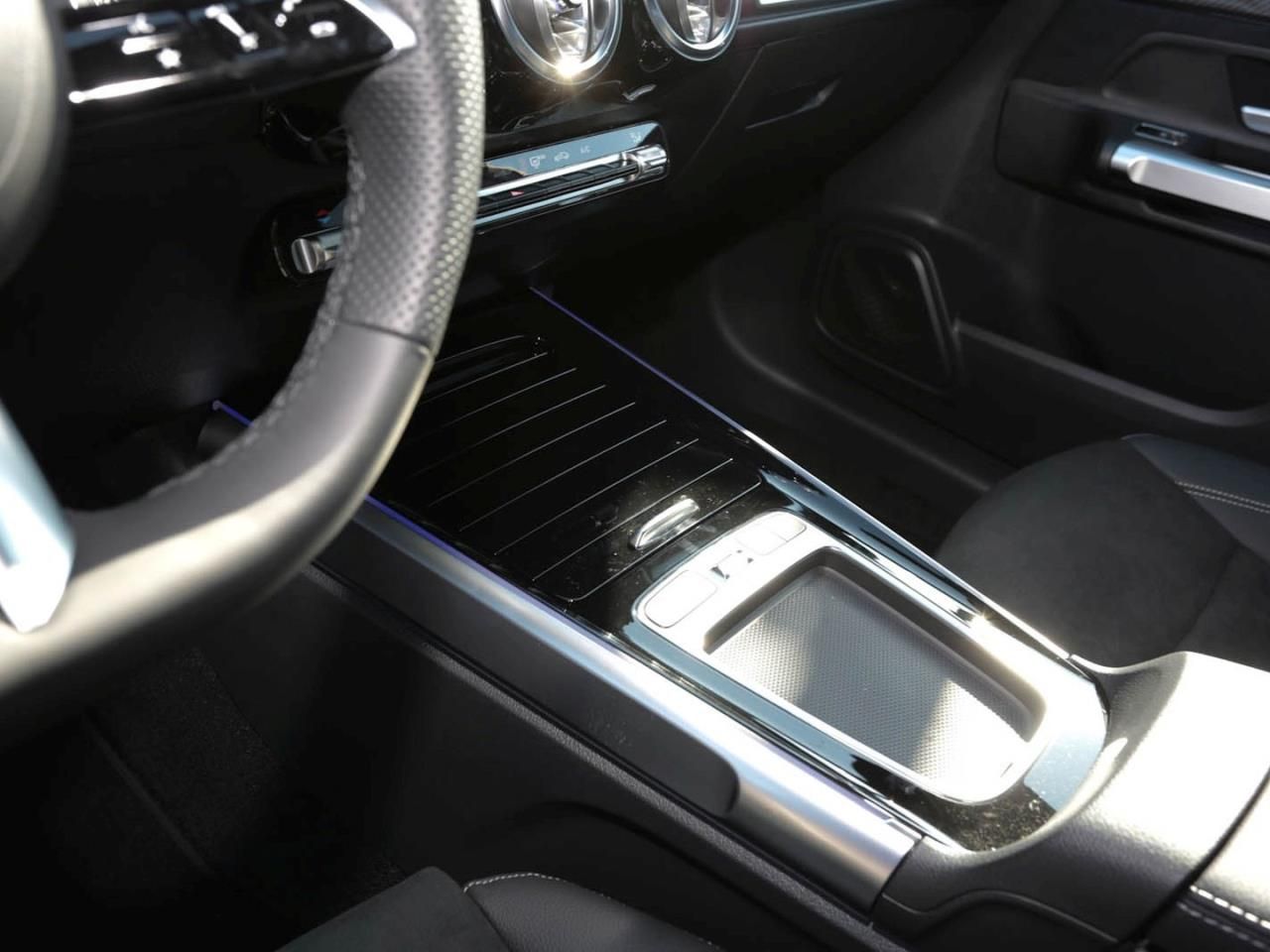 Mercedes-Benz GLB 200 d AMG Night MBUXNavi Easy-Pack AHK 360° foto 15