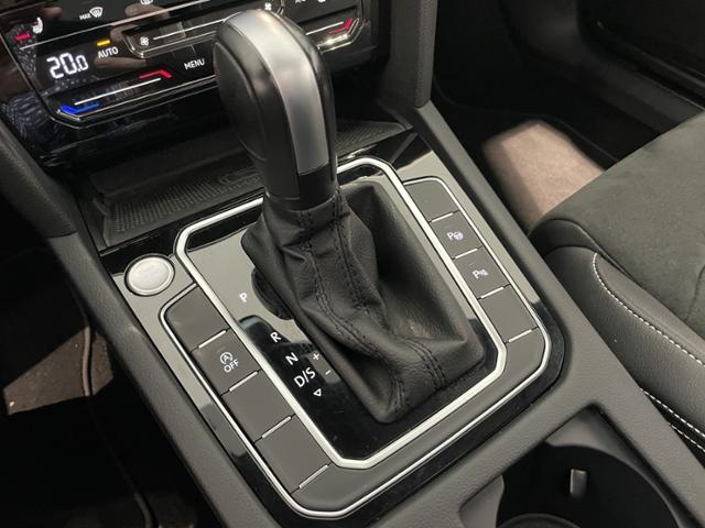 Volkswagen Passat Variant 2.0 TDI DSG Elegance