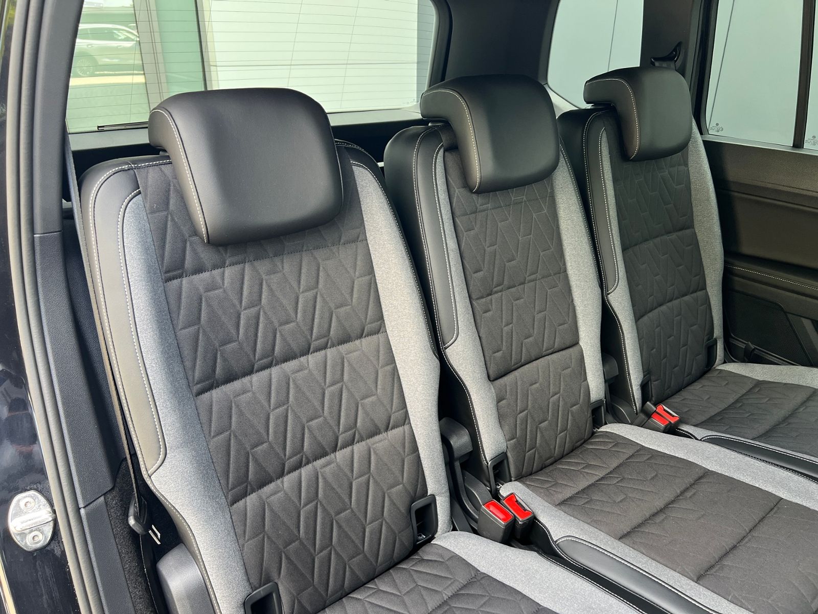 Fahrzeugabbildung Volkswagen Touran GOAL 2.0 TDI DSG *AHK, IQ.Light, ACC, Kam