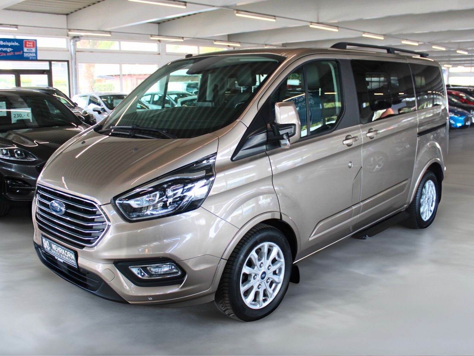 Fahrzeugabbildung Ford Tourneo Custom Titanium Aut. 8-Si STDZ LEDER AHK