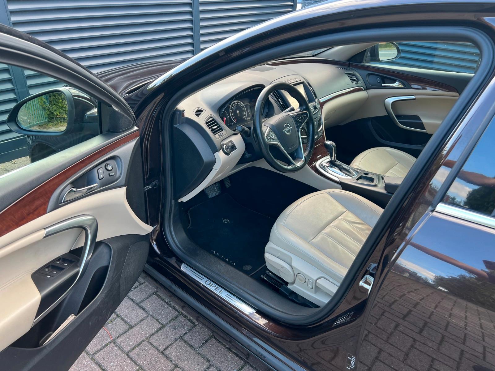 Opel Insignia A Lim Innovation 4x4 2 HAND TÜV 11/2025