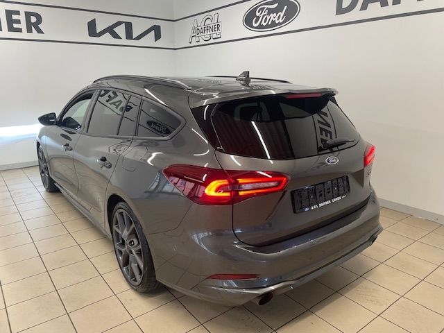 Fahrzeugabbildung Ford Focus Turnier ST X HUD AHKabnehmbar Navi B&O LED