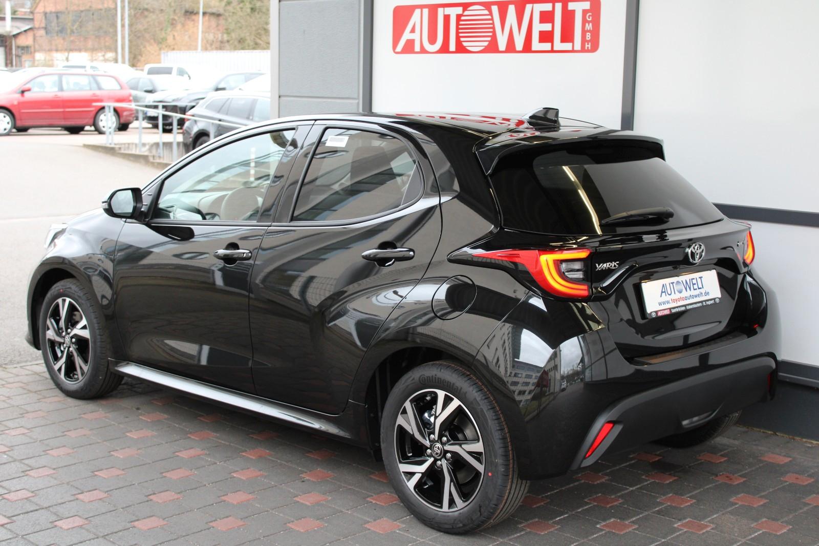 Toyota Yaris Hybrid Teamplayer + Comf.- + Safety-Paket