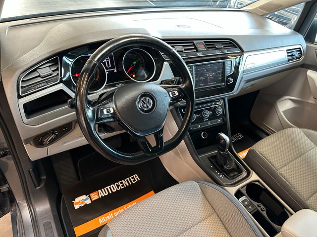 MYAUTOCENTER – Gebraucht- und Jahreswagen mit Werkstattservice in Pfaffenhofen Volkswagen Touran Comfortline BMTStart-Stopp *7 Sitzer*ACC
