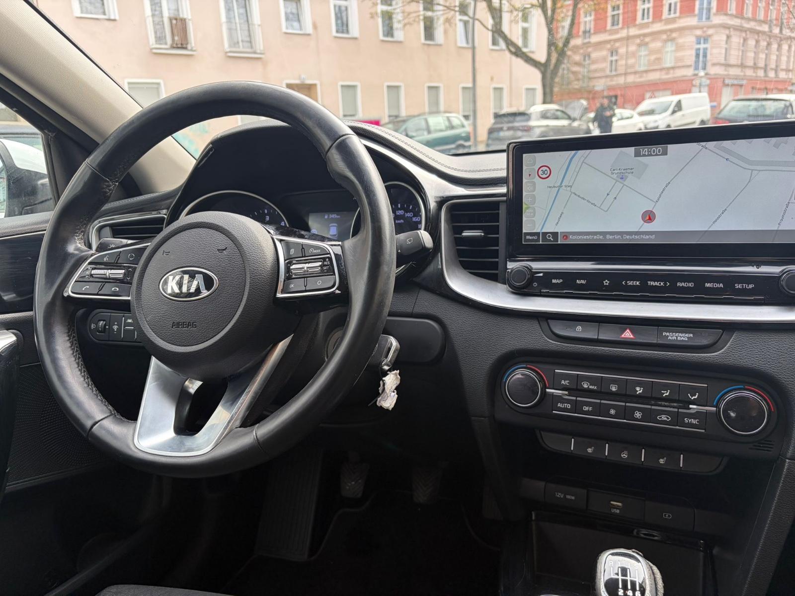 Kia cee'd Sportswagon 1.6 CRDi Hybrid Diesel / E