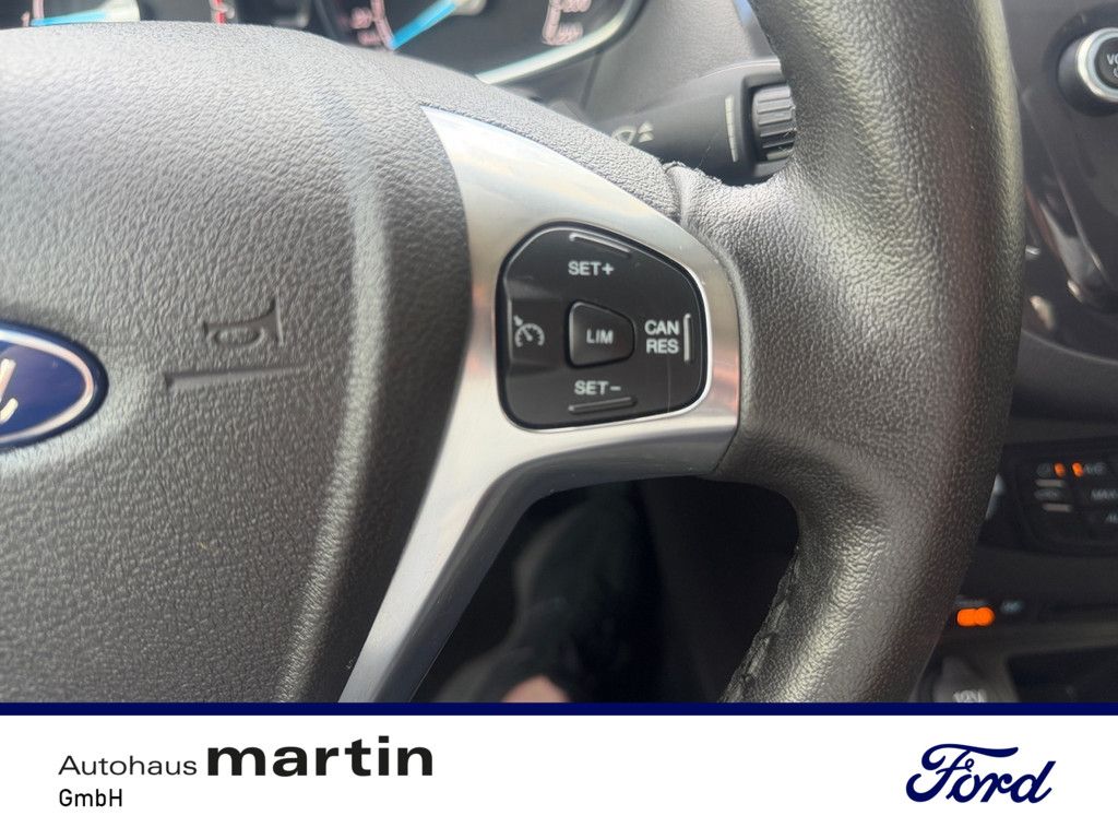 Fahrzeugabbildung Ford Tourneo Courier 1.0 Titanium KAMERA NAVI FACEL.