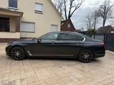 BMW 740 Li+Voll+HuD+Panorama+Surround+Laser+Gestik - BMW 740: 740li
