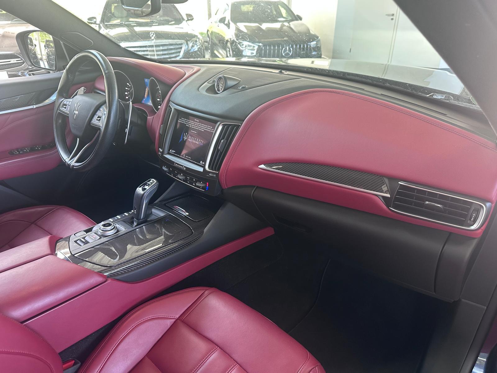 MASERATI LEVANTE MODENA 349 ch 4X4 BVA - INTERIEUR CUIR - GPS - CAMERA DE RECUL - SUSPENSION PNEUMATIQUE