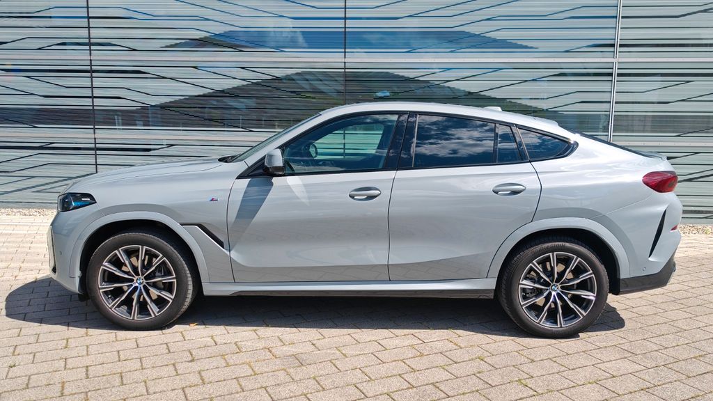 Image of BMW X6