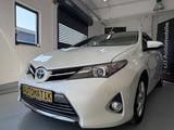 Toyota Auris Hybrid/Vollausst./Kamera/Pano/Mod.2014 - Toyota Auris mit Hybrid-Antrieb: Limousine