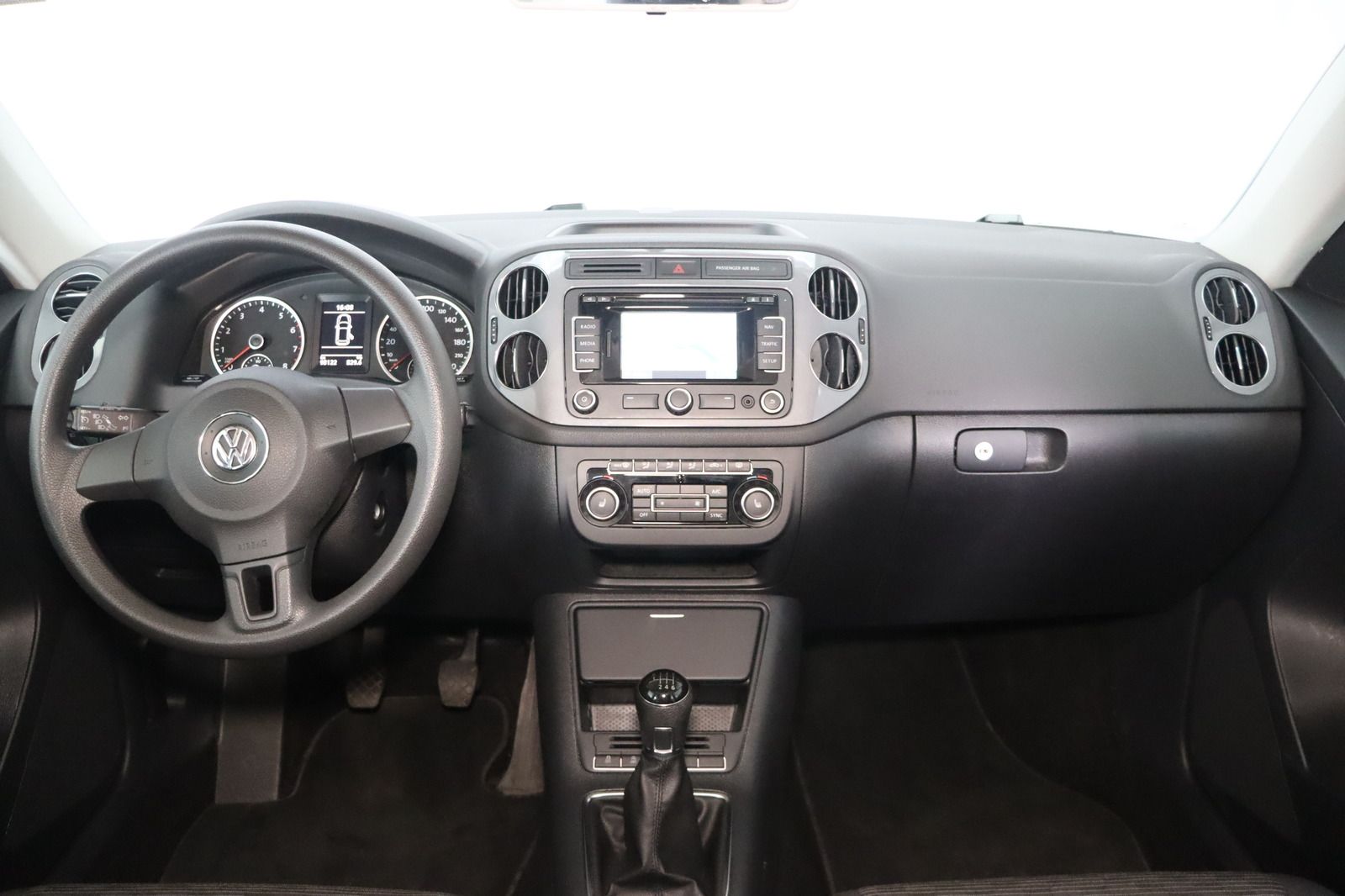 Fahrzeugabbildung Volkswagen Tiguan 1.4 TSI * HU/AU 09.2027