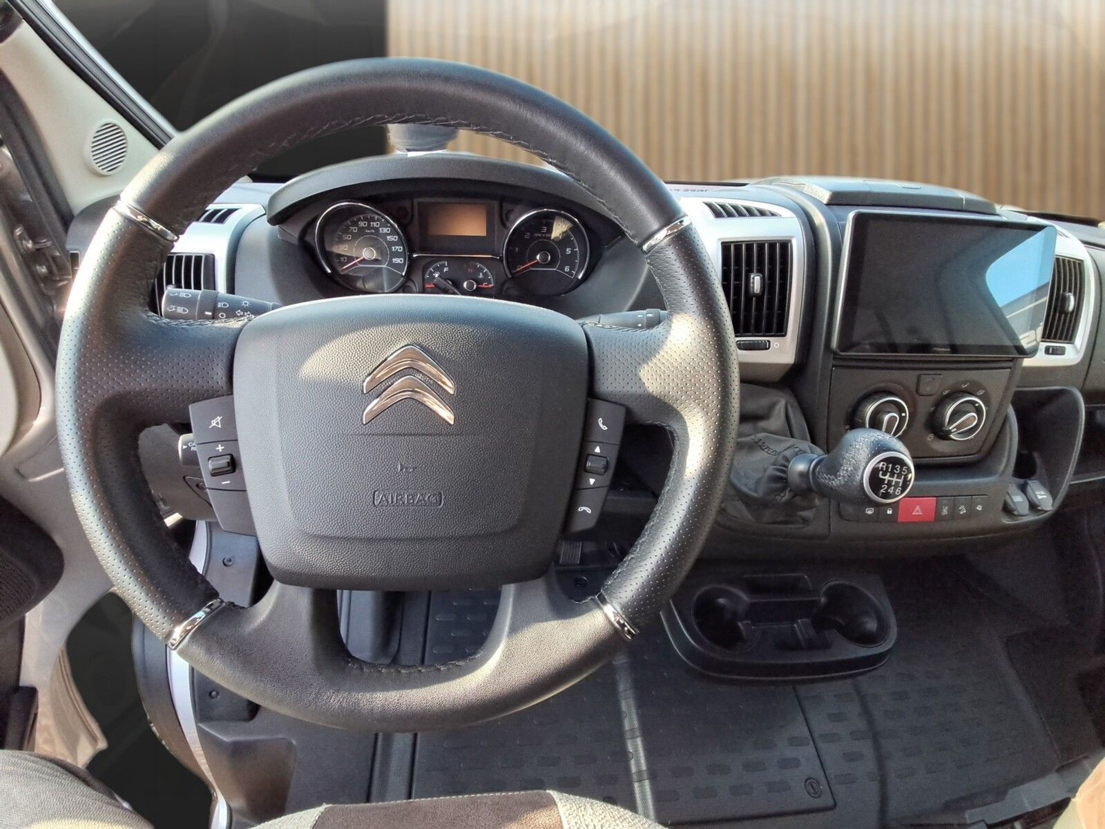 Fahrzeugabbildung Pössl Roadcruiser Citroen 165 PS Mark./AHK/Navi/Solar