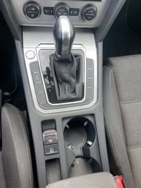 Volkswagen Passat Variant - 4