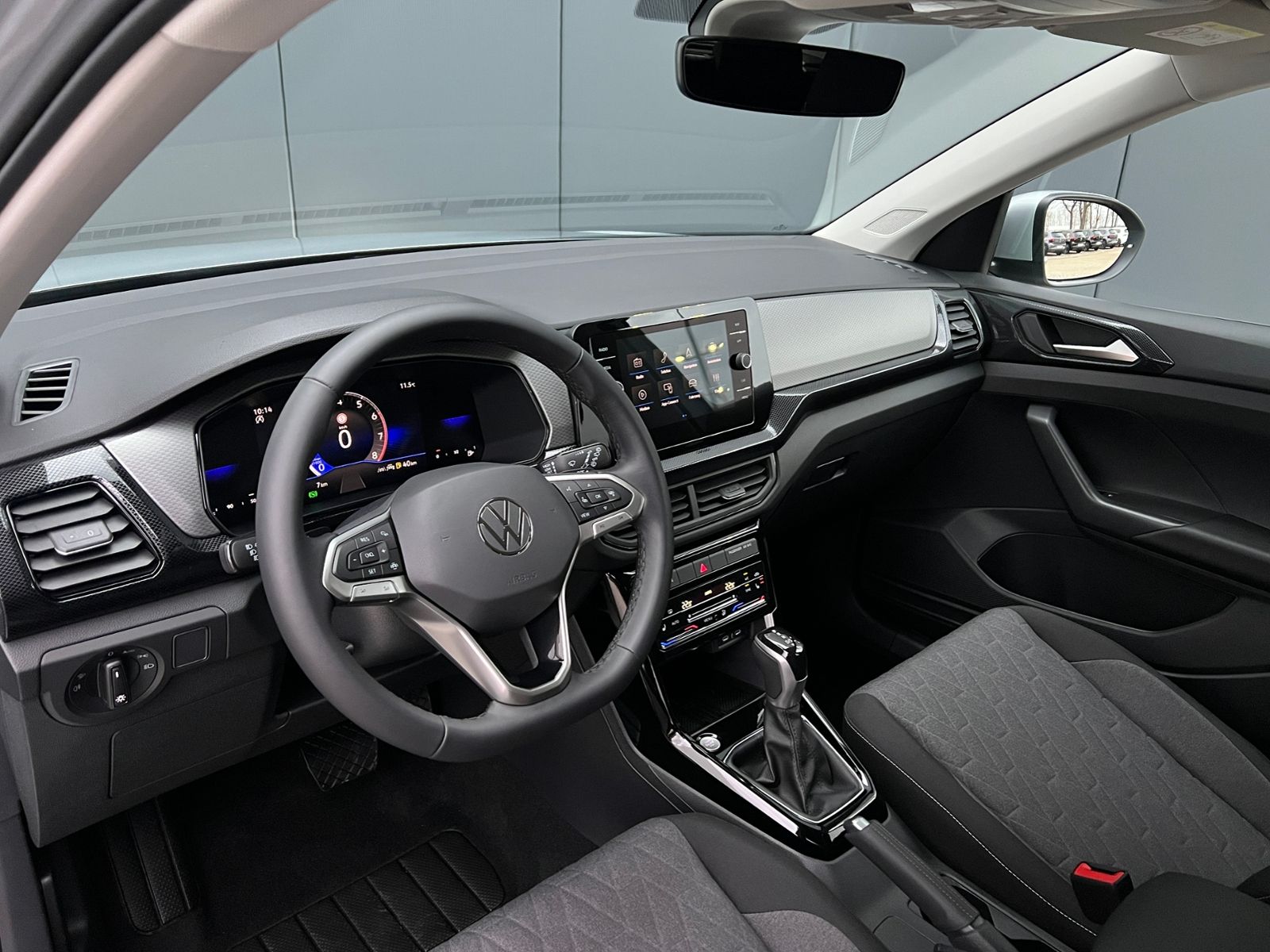 Fahrzeugabbildung Volkswagen T-Cross Life 1.5 TSI DSG *IQ.Light, Ready2Discov