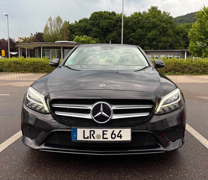 Image of Mercedes-Benz C 200