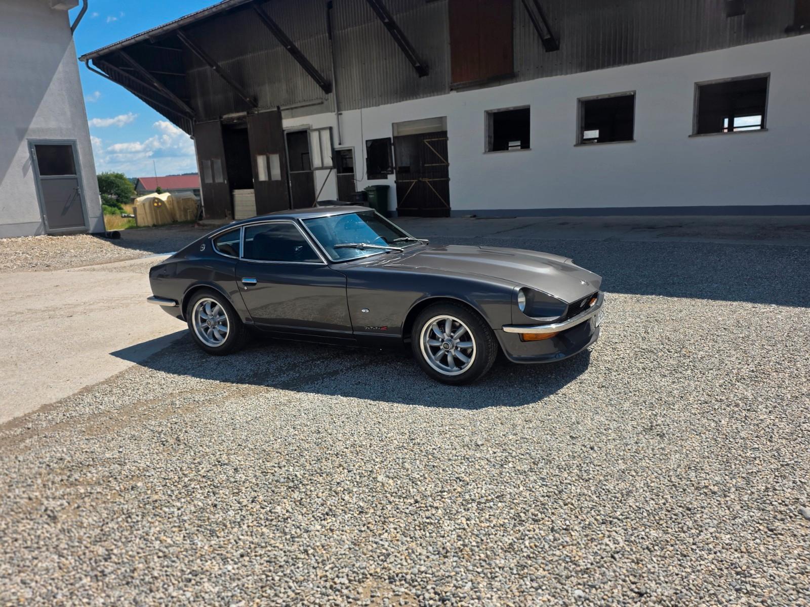 Datsun 240Z Grau Voll restauriert - Top Zustand