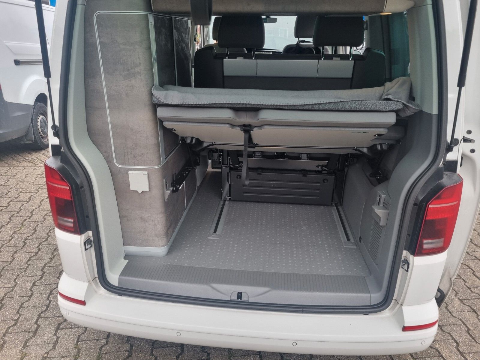 Volkswagen T6.1 California 4Motion Ocean foto 15