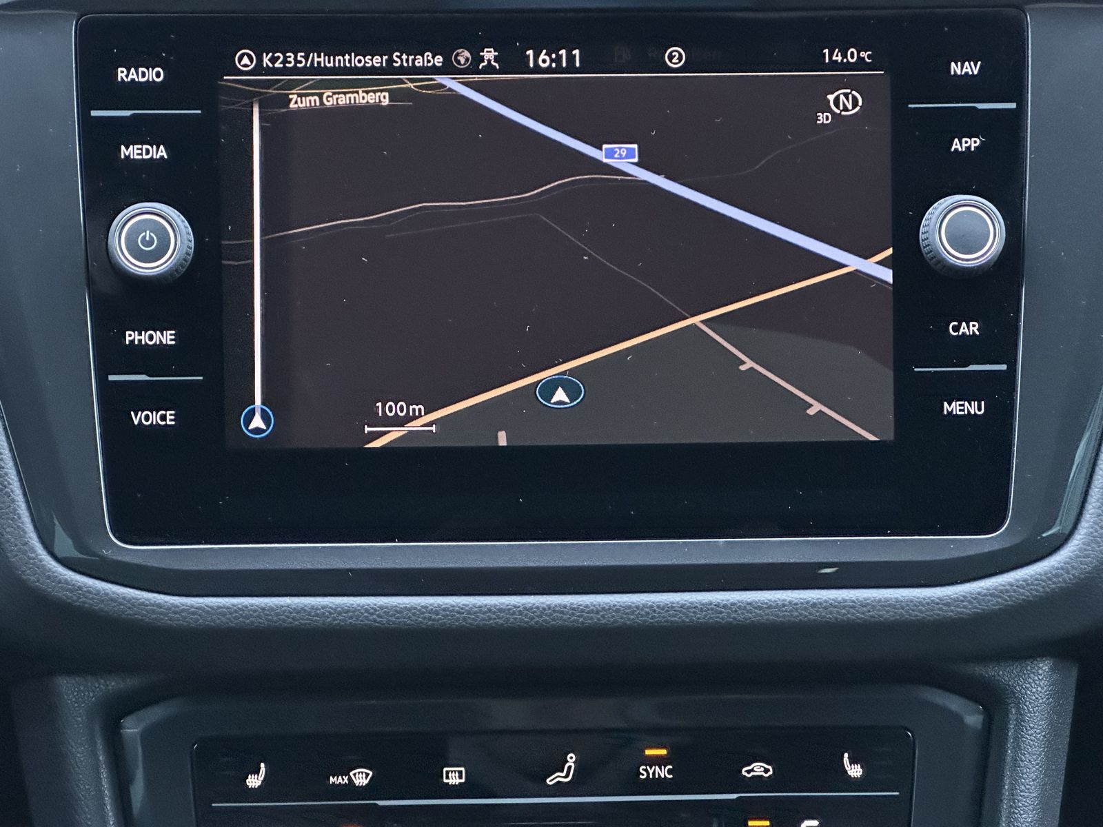 Fahrzeugabbildung Volkswagen Tiguan 1.4 eHybrid Life NAV+LED+AHK+KAM+VCOCK+PP