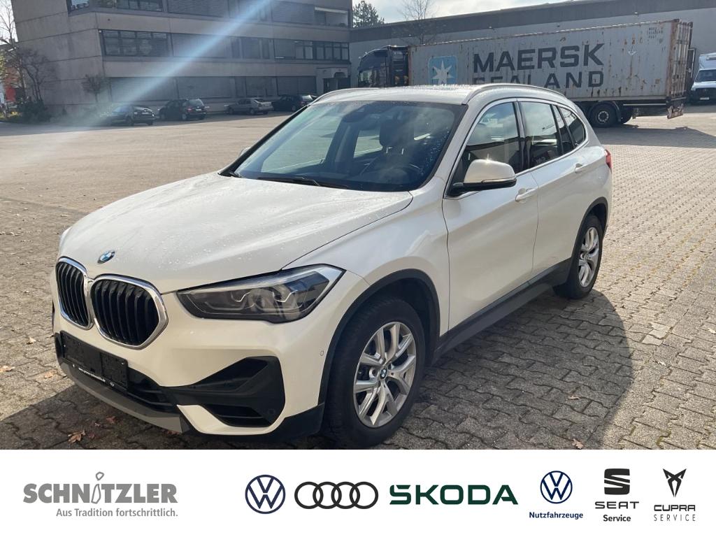 BMW X1 sDrive18i Advantage PANO/NAVI/AHK/PDC+++