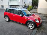 MINI One Clubman - rote MINI One Clubman