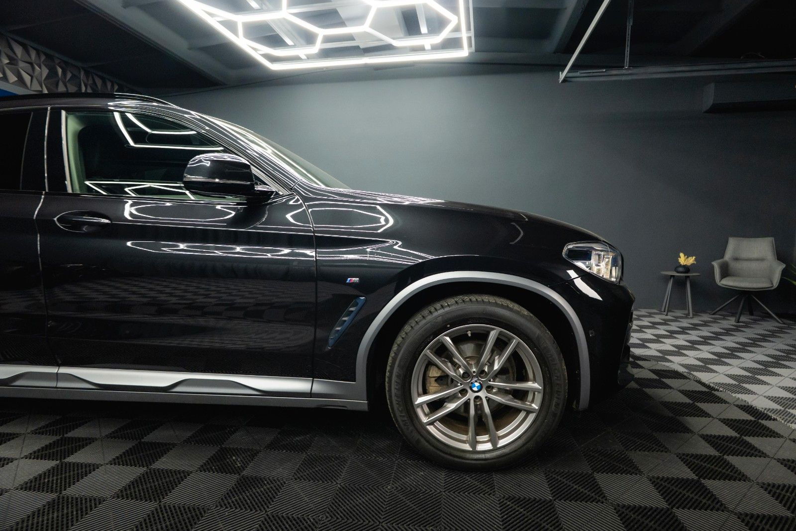 Fahrzeugabbildung BMW X4 xDrive 20d M Sport X Shadow Line *ACC*LED*DAB