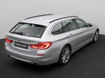 Fahrzeugabbildung BMW 530i LuxuryLine Kamera HUD Komfort SoftCl Alarm