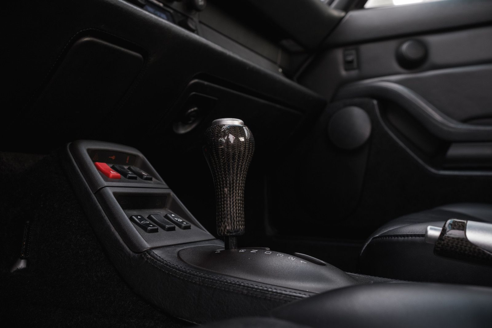 Fahrzeugabbildung Porsche 993/911 Carrera Coupé DAB-Tuner-Navigation