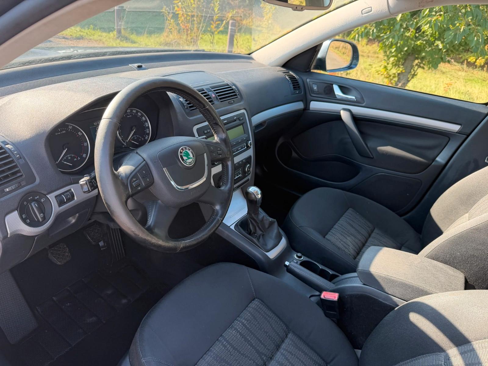 Skoda Octavia 2009 — photo 22